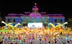 Tưng bừng ‘quẩy nắng’ tại Festival biểnNhaTrang 2017