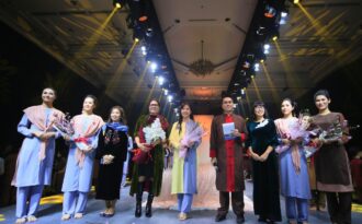 Thiên Hương diện trang phục cô dâu của Thiện Phát Design