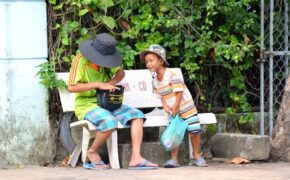 Bộ ảnh khiến bất cứ ai xem cũng nhớ về bố của mình