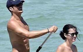 Miranda Kerr cũng “sốc nặng” trước loạt ảnh khỏa thân của chồng cũ