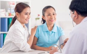 Khám sức khỏe miễn phí cho người cao tuổi tại bệnh viện An Sinh