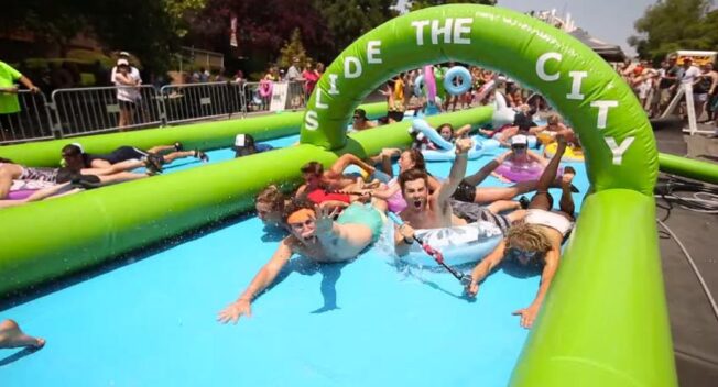 Sốt sình sịch với Hawaii Party dịp lễ 30.4