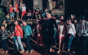 “H’Hen Niê mang hương sắc Việt vươn xa thế giới