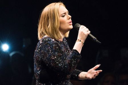 Adele gây ấn tượng với khả năng kiếm tiền đáng nể