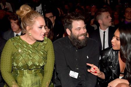 Adele đang rất hạnh phúc bên người bạn đời Simon Konecki