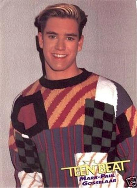 Hơn 20 năm trước, Mark-Paul Gosselaar đã “nổi đình nổi đám” nhờ tham gia bộ phim “Saved by the bell”