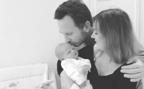 Cựu sao Spice girls gây sốc với thân hình nuột nà sau sinh