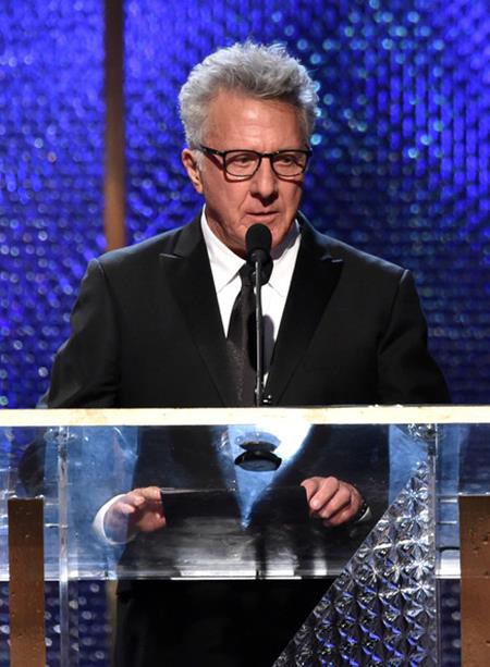 Ngay đêm trước khi diễn ra lễ trao giải Oscar hồi năm 1968, Dustin Hoffman đã khiến các fan hâm mộ xôn xao khi chia sẻ: “Tôi nguyện cầu với Chúa rằng tôi sẽ không thắng một giải Oscar vào tối mai. Bởi nếu thế thì nó sẽ làm tôi chán nản lắm”.