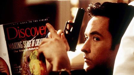 Bộ phim “Grosse pointe blank” với sự góp mặt của nam tài tử John Cusack tính đến nay cũng đã có 20 năm gắn bó với các tín đồ yêu điện ảnh