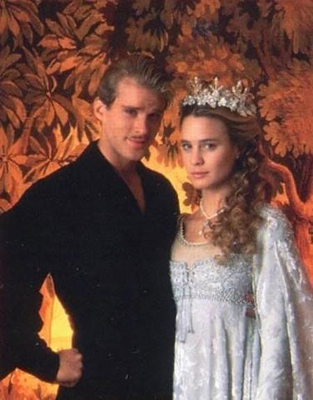 Câu chuyện cổ tích trong bộ phim “The princess bride” đã khiến các khán giả khóc rồi lại cười nhưng không lúc nào quên trầm trồ khen ngợi bộ váy công chúa quá đỗi lộng lẫy trên phim