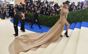 Cựu hoa hậu thế giới diện váy dài hơn 5m trên thảm đỏ