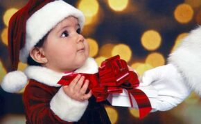Mách các mẹ mua quà Giáng sinh cho bé yêu