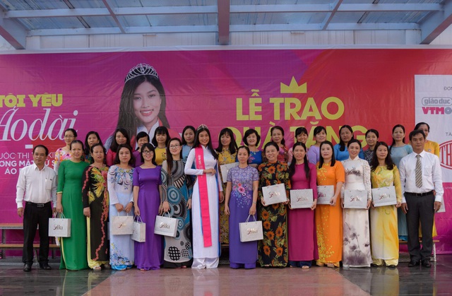 Hành trình gian nan giảm 20 kg của gương mặt Nữ sinh áo dài Việt 2018 - 1