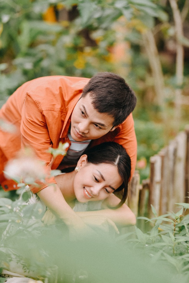 Phủ nhận yêu đồng giới, BTV Quỳnh Chi và “tình tin đồn” bất ngờ nói về “cảnh nóng” - 10