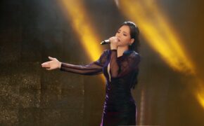 Tô Ngọc Hà kiêu sa trên sân khấu