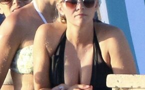 Đường cong gợi cảm của “sao” giành Oscar