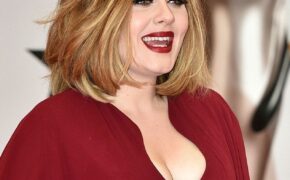 Adele bật khóc khi thắng lớn tại tại lễ trao giải âm nhạc Brit năm 2016