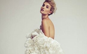 Người đẹp phim Robot đại chiến đẹp tinh khôi với tông màu trắng