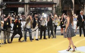 Con trai Sandra Bullock không biết mẹ mình là người nổi tiếng