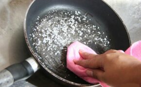 Tuyệt chiêu đơn giản giúp xoong nồi bị cháy “sạch bong như mới”