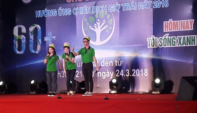 Tối qua, hơn 1.000 đoàn viên thanh niên Kiên Giang hưởng hứng giờ trái đất với chủ đề tôi sống xanh hơn