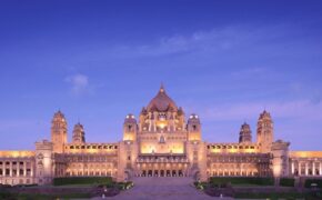 Khách sạn lâu đài xa hoa bậc nhất thế giới