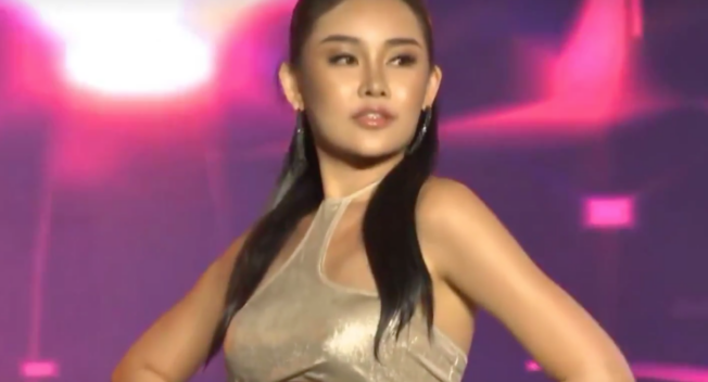 Tiết chế biểu cảm, Ngân Anh khoe vòng ba 97cm trong phần thi áo tắm