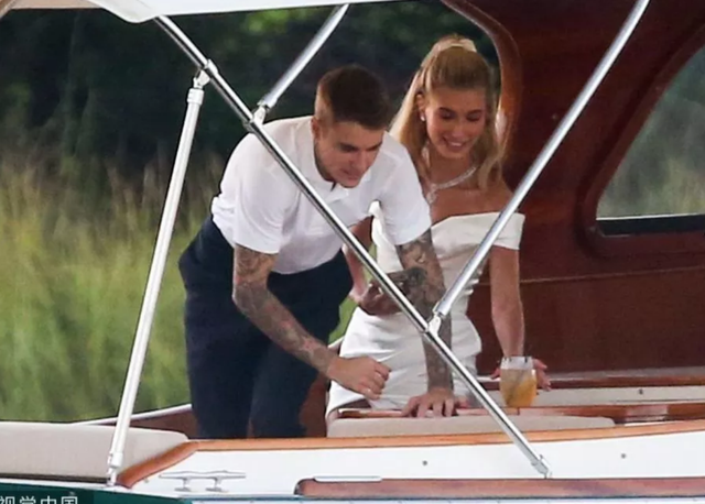 Justin Bieber và Hailey Baldwin đã chính thức trở thành vợ chồng! - 3