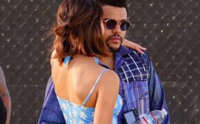 Selena Gomez liên tục hôn bạn trai mới khi đi xem ca nhạc