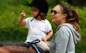 Cháu gái cực đáng yêu của tỷ phú F1