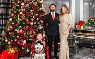 Giáng sinh xa hoa của con gái tỷ phú F1