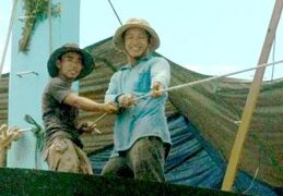 Chuyện vươn khơi “của hai cậu cháu”