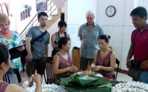Dẫn Tây đi ăn đặc sản chợ