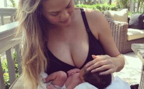 Siêu mẫu gợi cảm khoe con 2 ngày tuổi