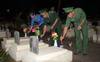 Tuổi trẻ Đắk Nông thắp nến tri ân các anh hùng liệt sĩ