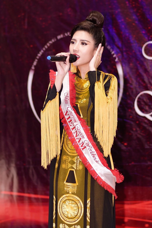 Niềm tự hào bóng đá giúp mỹ nhân Việt lọt Top tại Hoa hậu Du lịch Thế giới - 11