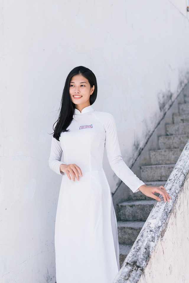 Hành trình gian nan giảm 20 kg của gương mặt Nữ sinh áo dài Việt 2018 - 9