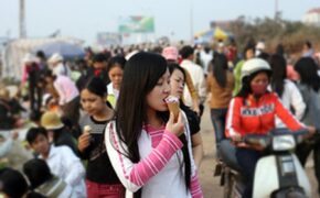 Ngỡ ngàng thôn nữ “lột xác” khi thành sinh viên ở phố