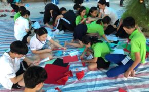 Học sinh Hàn Quốc vẽ tranh tường, giao lưu với trẻ khuyết tật Quảng Trị