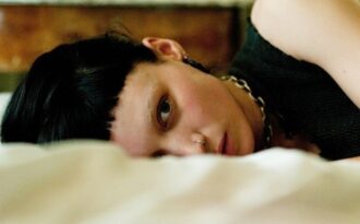 Khi tình cũ dọa tung ảnh “mát mẻ”