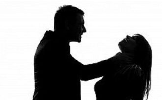 Rùng mình khi nghe bạn trai dọa… “giết cả nhà” nếu chia tay