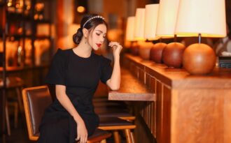 Trà Ngọc Hằng “đắp” cây đồ hiệu dự sự kiện