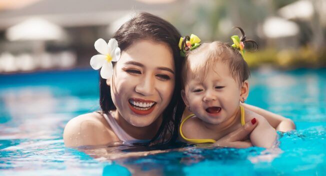 Trang Trần chia sẻ lý do bị stress, không dám ra đường sau khi sinh con