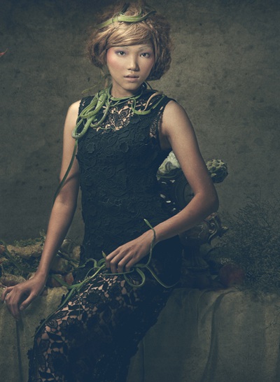 Thí sinh Next Top Model vượt qua sợ hãi để “đọ dáng” với rắn - 11 Dương Thanh