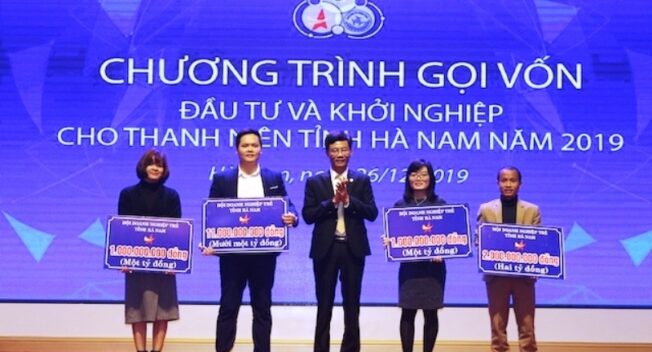 Trao 15 tỷ đồng vốn đầu tư khởi nghiệp cho 4 dự án của thanh niên Hà Nam