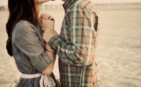 Nam sinh “dằn mặt” nhóm thanh niên đùa cợt bạn gái mình