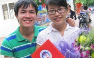 Chuyện tình cảm động của cựu SV Kinh tế quốc dân