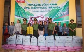 Đồng hành sẻ chia cùng miền Trung sau bão số 10