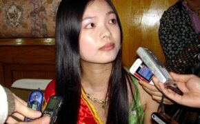 Hoa hậu Vân Anh ngày càng nền nã, yêu kiều