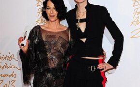 Những bộ đồ “xấu xí” tại lễ trao giải thời trang Anh quốc